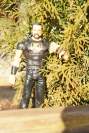 ActionMan im Blumenkasten
