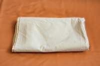 Tischdecke beige 2€