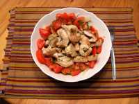 Hähnchen auf Salat