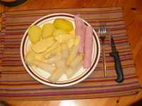 Spargel mit Salzkartoffeln