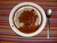 Rindergulasch auf Naturreis