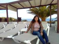 Elke am Pool Handyfoto
