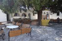 Tsambika Kloster Biergarten