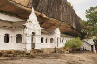 Dambulla Höhlentempel Eingang