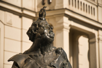 Leopoldstr 77 Miss Schneizlreuthl