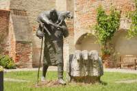 Landsberg Schäfer Statue